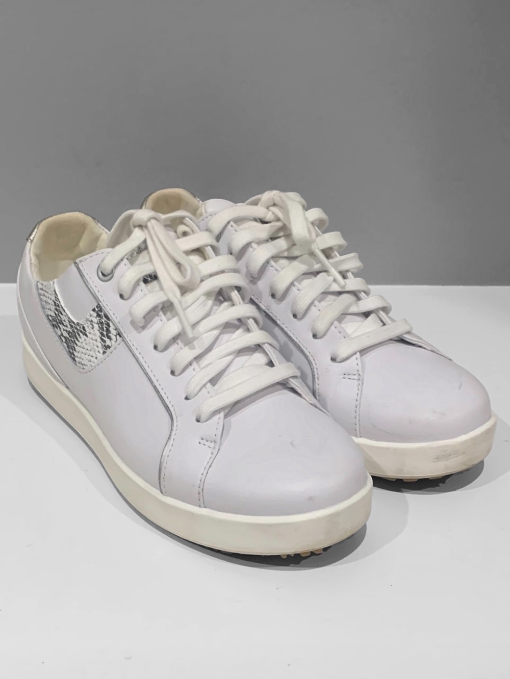 FootJoy Women’s Links Golf Shoes Spikeless Leather White Snake 7.5 - Picture 5 of 10